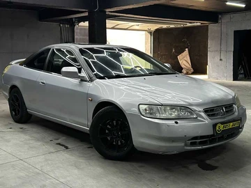 Авто Honda Accord 2000 № 8932371