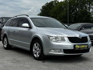 Авто Skoda Superb 2012 № 8932375