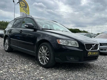 Авто Volvo V50 2010 № 8932378
