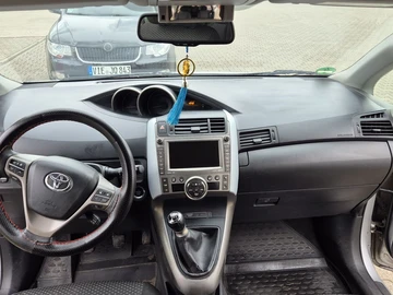 Авто Toyota Verso 2010 № 8932470