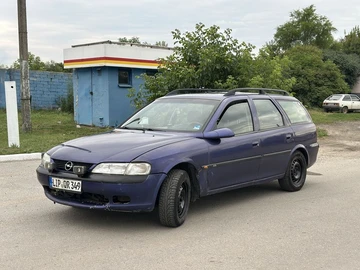 Авто Opel Vectra 1998 № 8932504