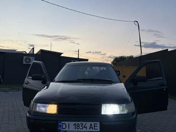 Авто ВАЗ 2110 2003 № 8932641