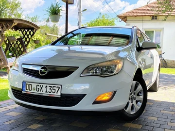 Авто Opel Astra 2011 № 8932668