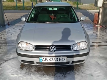 Авто Volkswagen Golf 2000 № 8932670