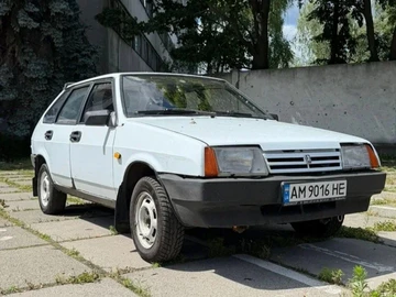 Авто ВАЗ 2109 1995 № 8932675