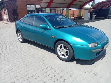 Авто Mazda 323 1995 № 8932755