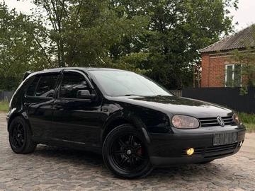 Авто Volkswagen Golf 2000 № 8932774