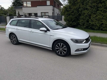 Авто Volkswagen Passat Variant 2017 № 8932890