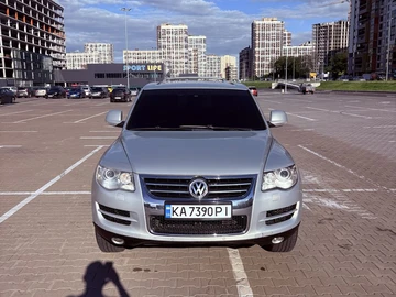 Авто Volkswagen Touareg 2007 № 8932899