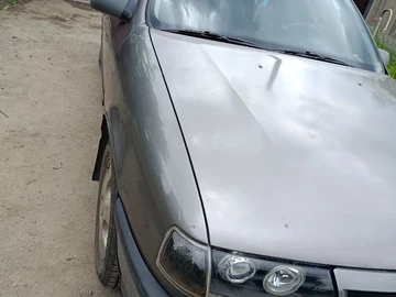 Авто Opel Vectra 1990 № 8932917
