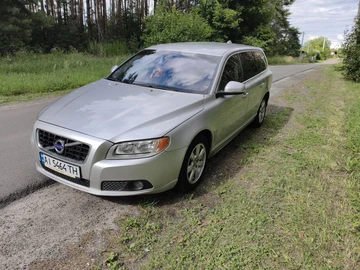 Авто Volvo V70 2013 № 8933186