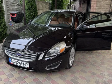 Авто Volvo S60 2012 № 8933188