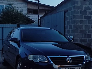 Авто Volkswagen Passat Sedan 2005 № 8933274