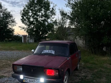 Авто ВАЗ 2107 1987 № 8933316