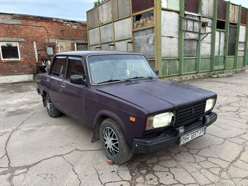 Авто ВАЗ 2107 2004 № 8933318