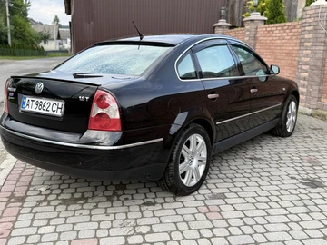 Авто Volkswagen Passat Sedan 2001 № 8933427