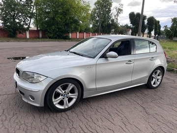 Авто BMW 1 Серия 2004 № 8933522