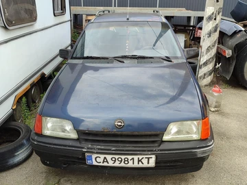 Авто Opel Kadett 1990 № 8933623