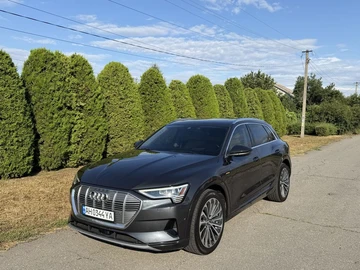 Авто Audi 100 2019 № 8933674