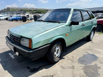 Авто ВАЗ 2109 1995 № 8933970