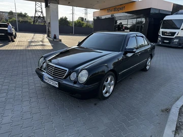 Авто Mercedes E Серия 2000 № 8934228