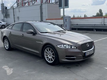 Авто Jaguar Xj 2016 № 8934320