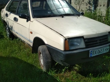 Авто ВАЗ 2109 1995 № 8934434