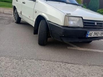 Авто ВАЗ 21099 1994 № 8934847