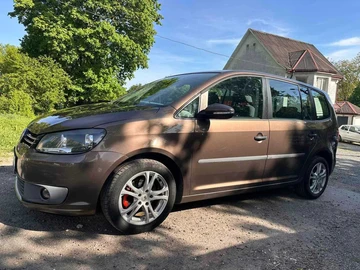 Авто Volkswagen Touran 2011 № 8935369