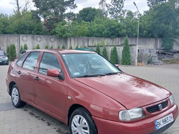 Авто SEAT Cordoba 1996 № 8935390