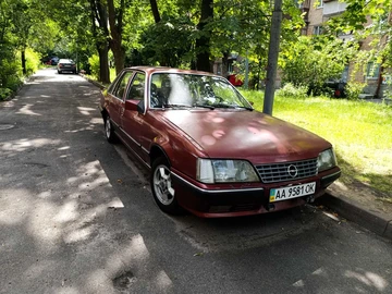 Авто Opel Senator 1986 № 8935395