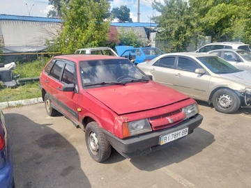 Авто ВАЗ 2109 1999 № 8935398