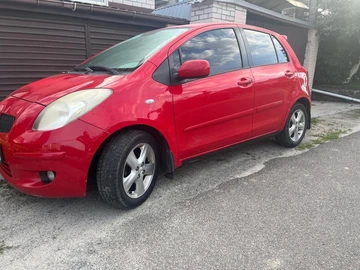 Авто Toyota Yaris 2007 № 8935460
