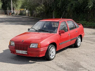 Авто Opel Kadett 1989 № 8935478