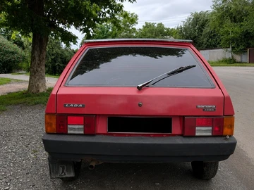 Авто ВАЗ 2109 1988 № 8935569