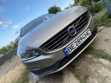 Авто Volvo V60 2014 № 8935601