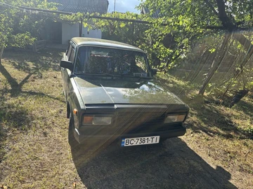 Авто ВАЗ 2107 1988 № 8935783