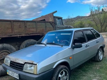 Авто ВАЗ 2109 2003 № 8935941
