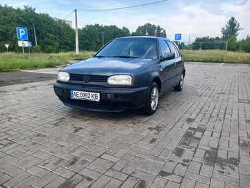 Авто Volkswagen Golf 1998 № 8935943