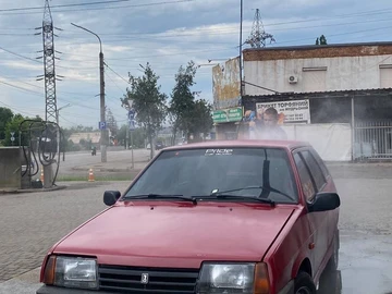 Авто ВАЗ 2109 1993 № 8935951