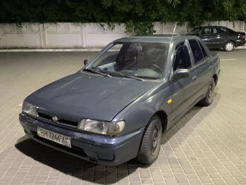 Авто Nissan Sunny 1993 № 8936285