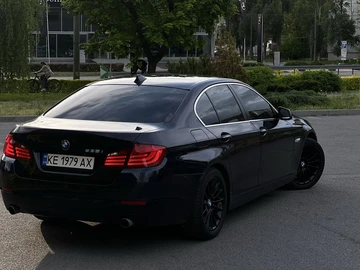 Авто BMW 5 Серия 2013 № 8936384
