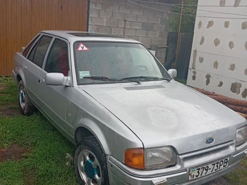 Авто Ford Escort 1989 № 8936410