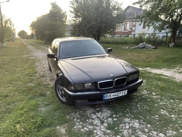 Авто BMW 7 Серия 1995 № 8936423