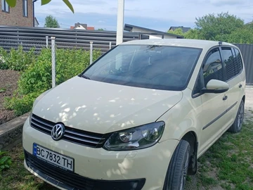 Авто Volkswagen Touran 2012 № 8936485
