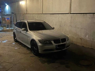 Авто BMW 3 Серия 2006 № 8936503