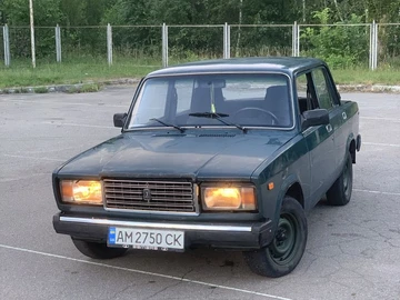 Авто ВАЗ 2107 2002 № 8936523