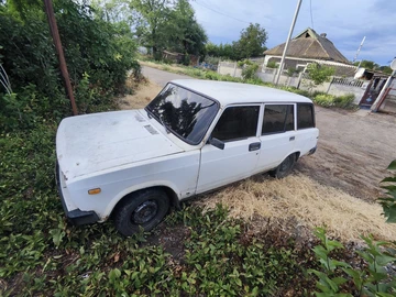 Авто ВАЗ 2104 1990 № 8936677