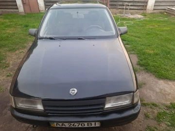 Авто Opel Vectra 1990 № 8936700