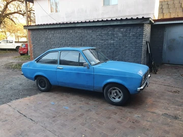 Авто Ford Escort 1976 № 8936901